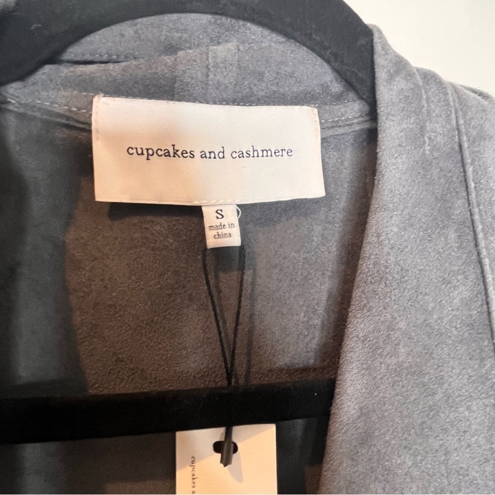 Cupcakes & Cashmere | The Holy Jacket - Picture 5 of 5